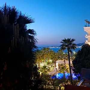 Mia's Sea View Apartment Golem (Tirana)