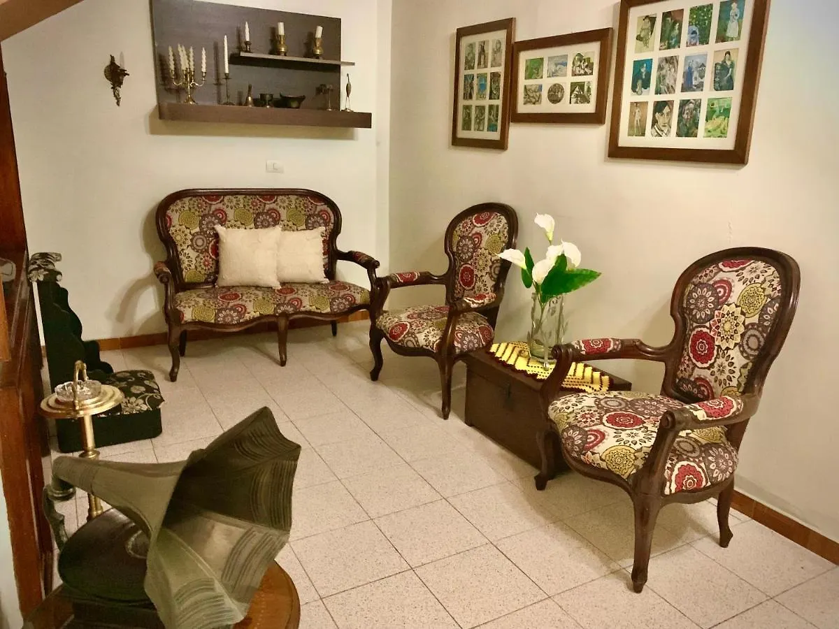 Homestay Casa Grande Apartment Medellin Colombia