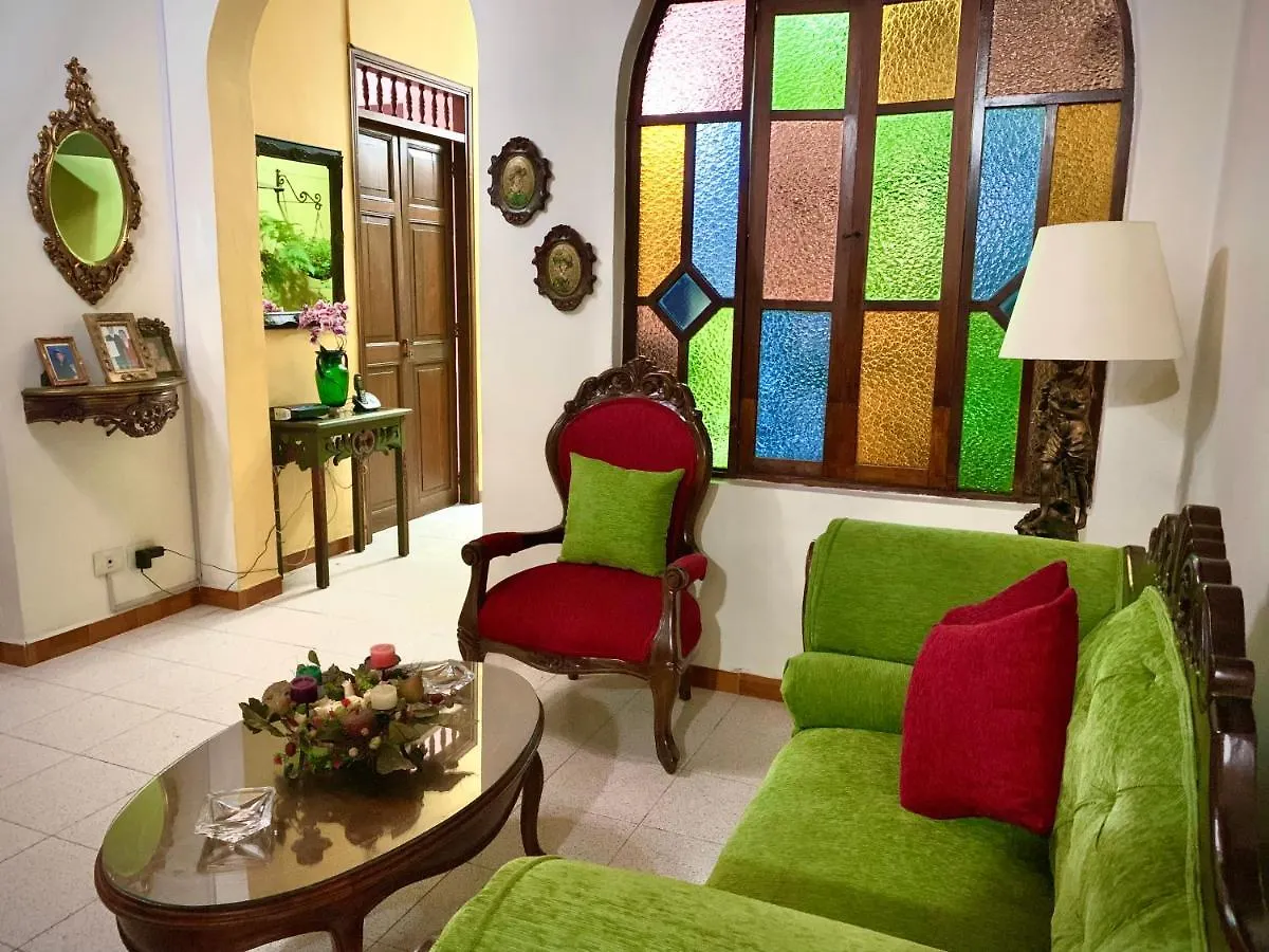 Homestay Casa Grande Apartment Medellin Colombia