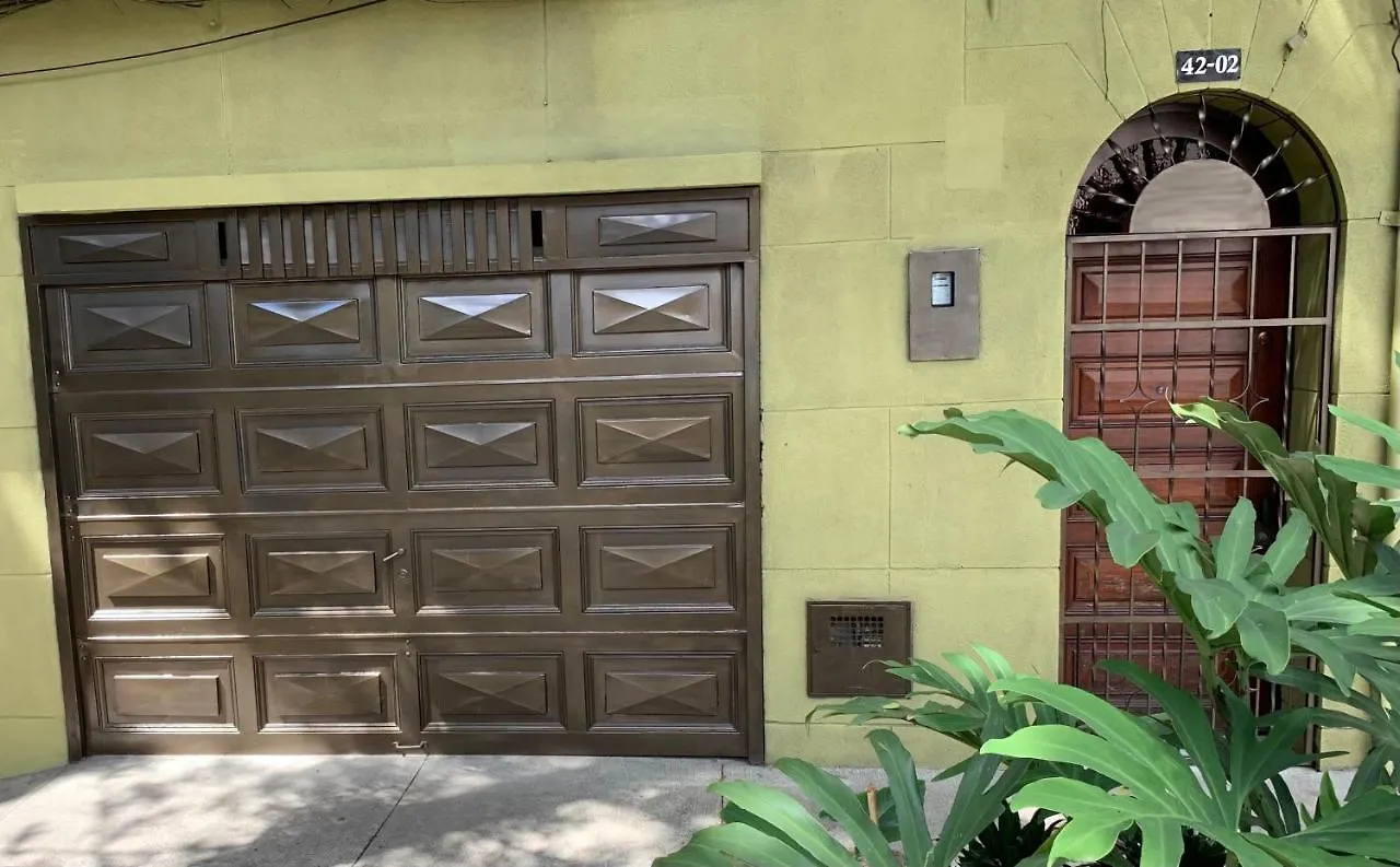 Homestay Casa Grande Apartment Medellin