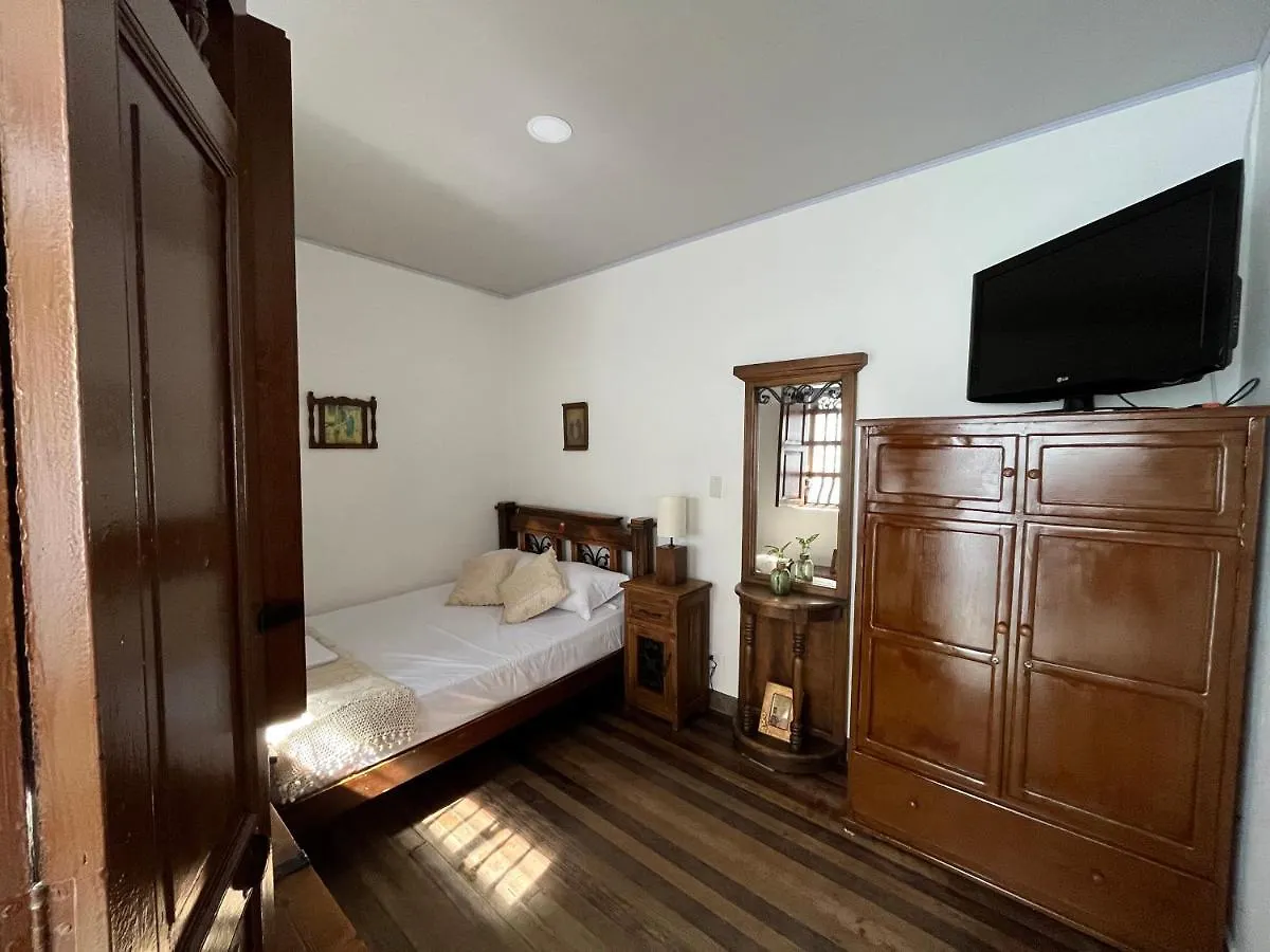 Homestay Casa Grande Apartment Medellin Colombia