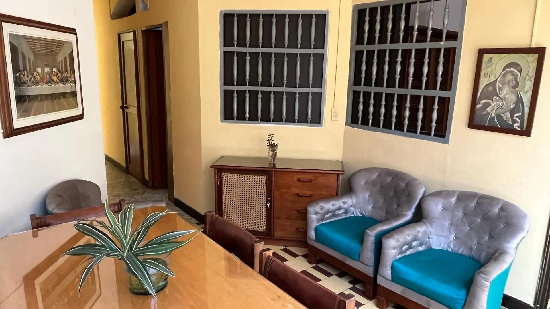 Homestay Casa Grande Apartment Medellin Colombia